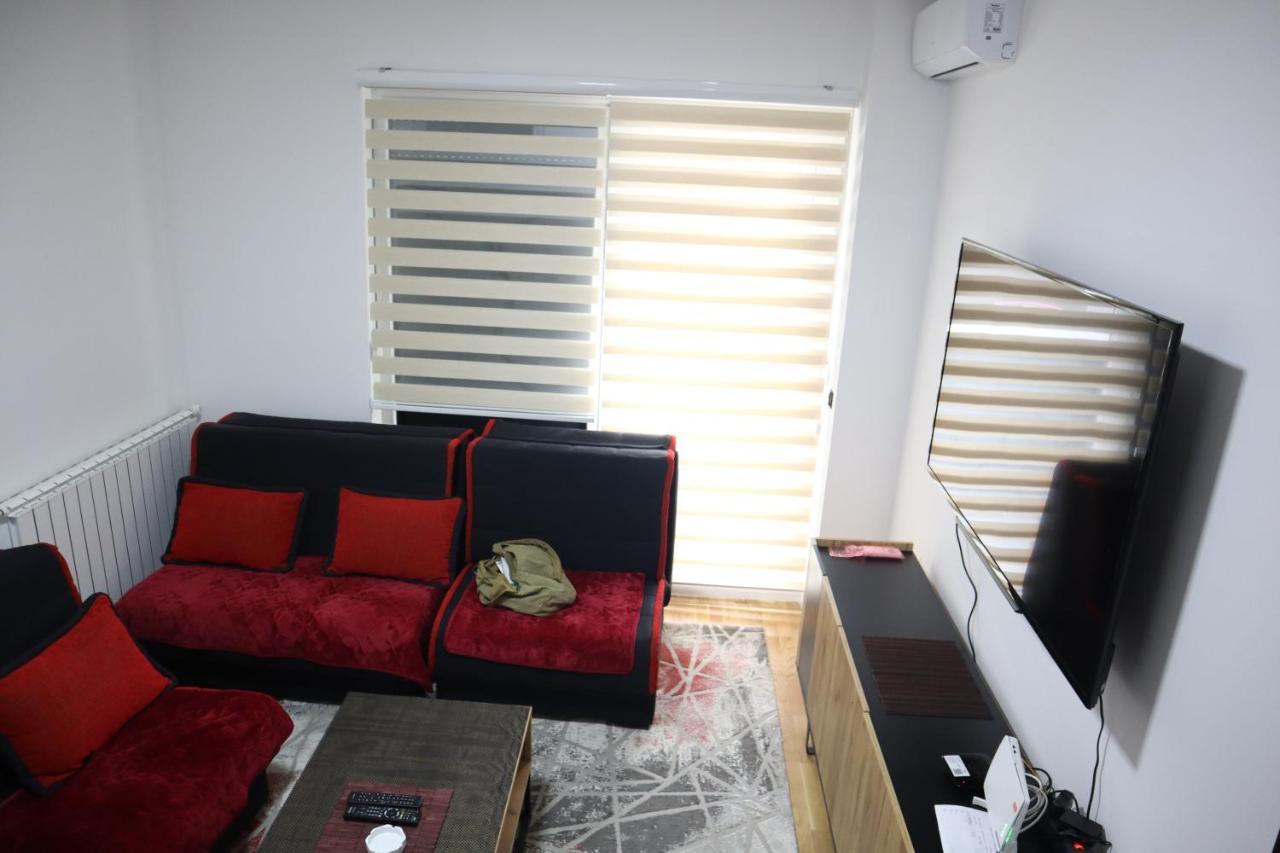 Stan Na Dan Sarajevo Bulevar Apartment ภายนอก รูปภาพ